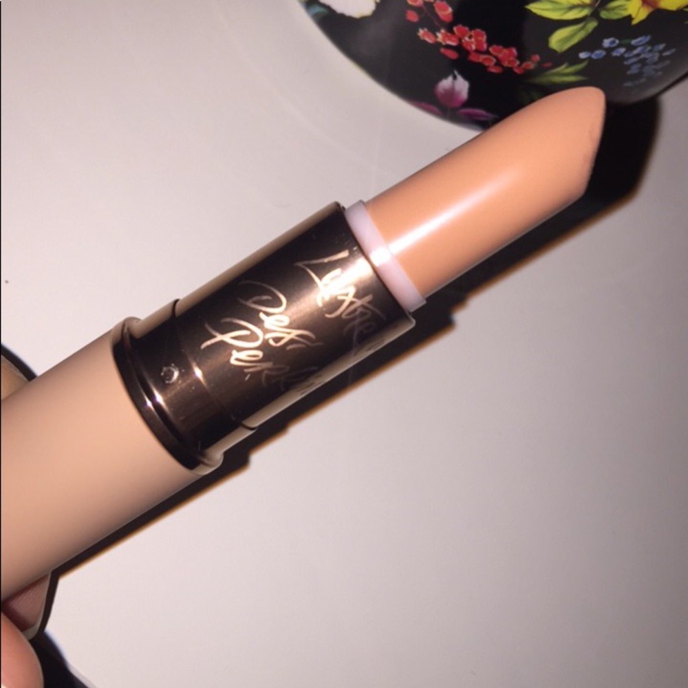 DESIxKATY collection with DOSE OF COLORS. No shade